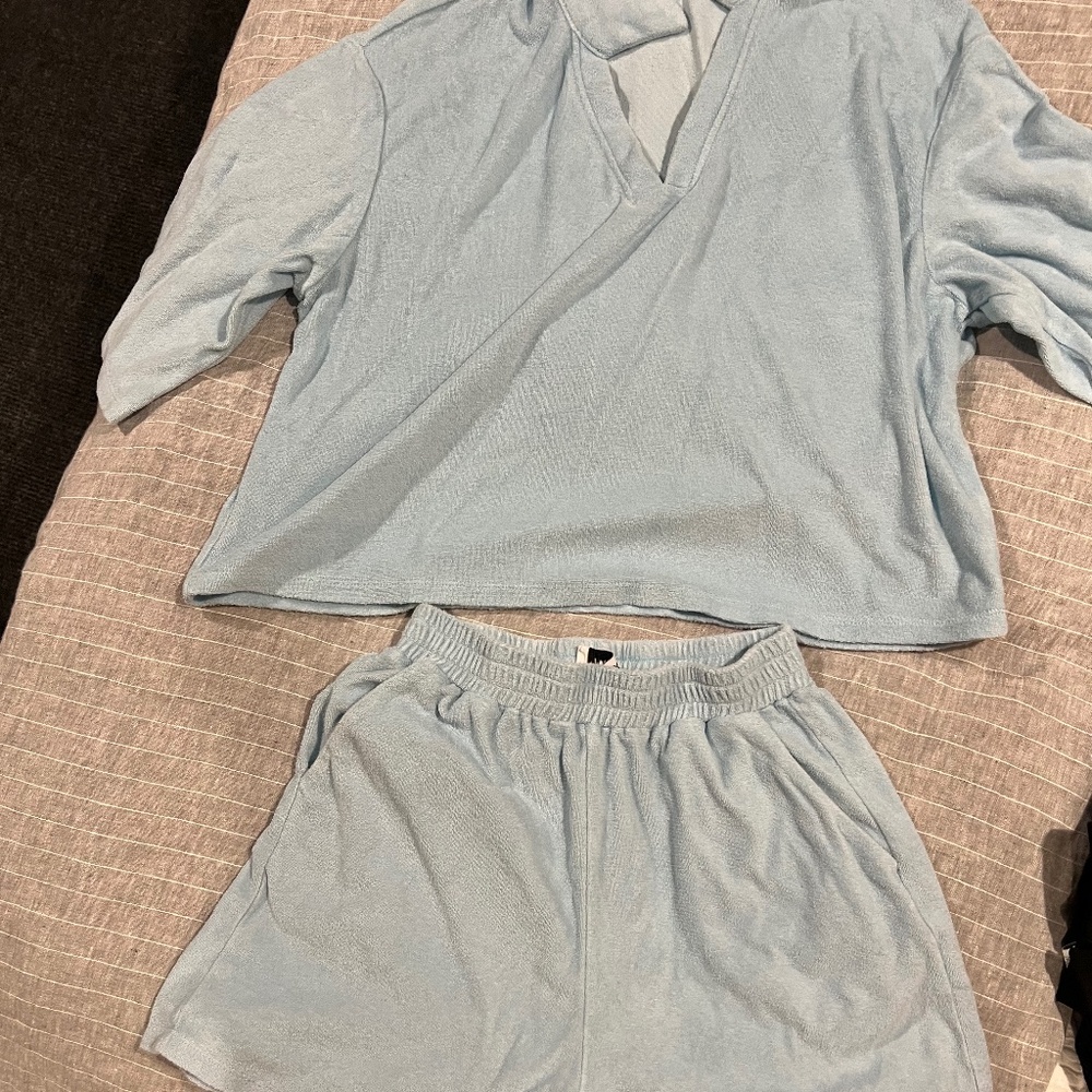 Princess Polly - Lounge Wear - Top and Bottom - Size 4